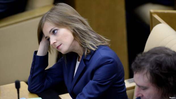 Поклонская передаёт материалы в ФСБ и прокуратуру. "Единороссы" спешат лишить её думских постов.