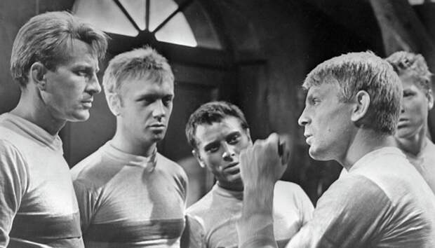 «Он подлец и негодяй, а они его любят!»: почему народный любимец Куравлев до последних дней не любил своего Афоню