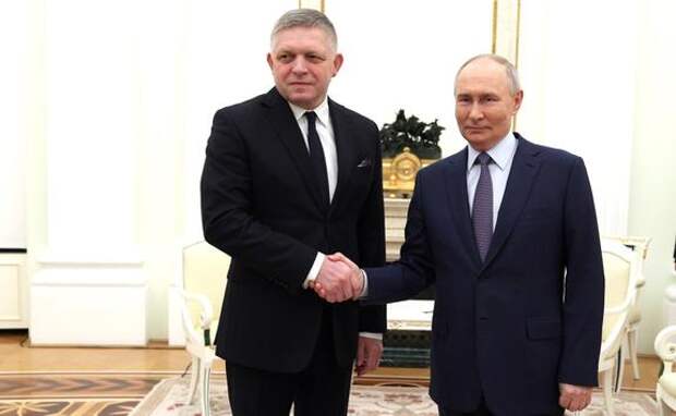 Фицо заявил, что в Евросоюзе интересуются подробностями его разговоров с Путиным