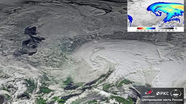 «Роскосмос» опубликовал фото балканского циклона над Москвой