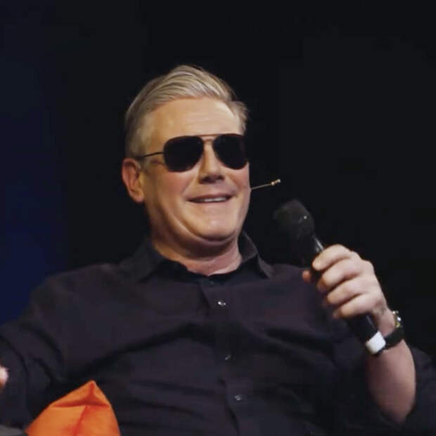 Премьер Британии спародировал Макрона