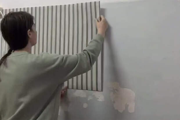 Россиянка решила не лечиться в разрухе и отремонтировала себе палату в горбольнице