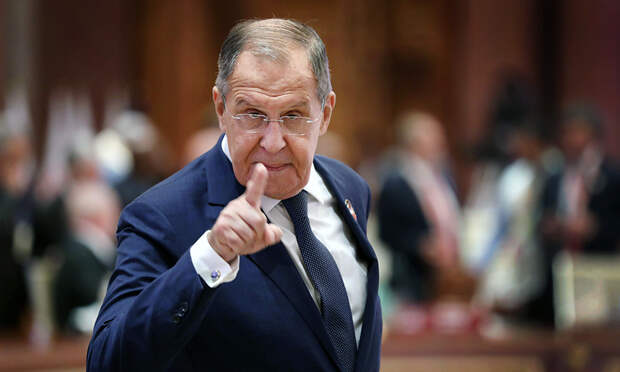 Лавров прибыл в Астану