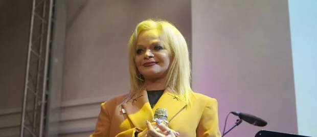 «Оставят ключи у управляющей»: Лариса Долина не хочет видеть Полину Лурье при передаче квартиры