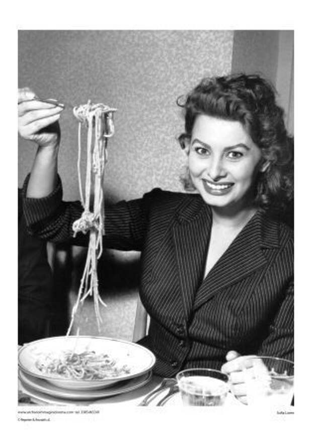 Картинки по запросу Софи Лорен: «Всему, что вы видите, я обязана спагетти!»