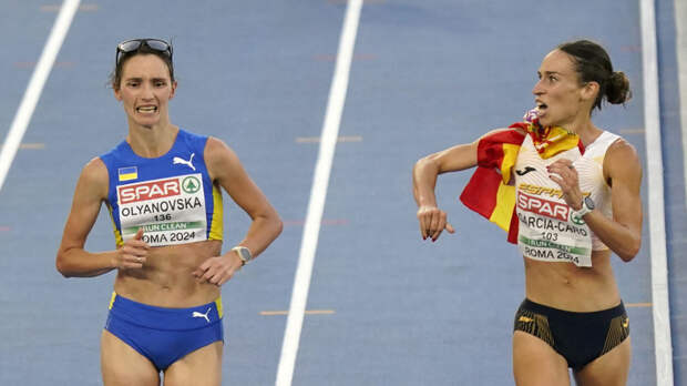 Испанская легкоатлетка проиграла медаль, начав праздновать за несколько метров до финиша
