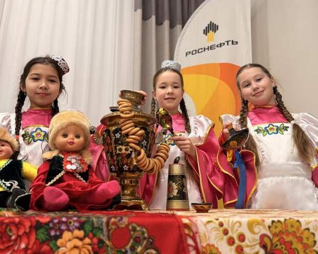 «Роснефть» организовала в регионах присутствия празднование Масленицы в народных традициях