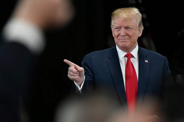 Президент США Дональд Трамп.png Президент США Дональд Трамп.png