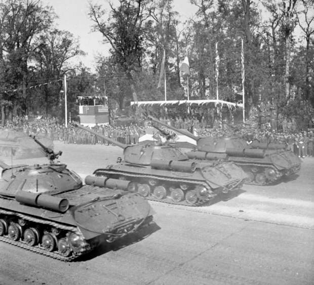 Почему парад союзников в Берлине 7 сентября 1945 года называют «забытым» (ФОТО)
