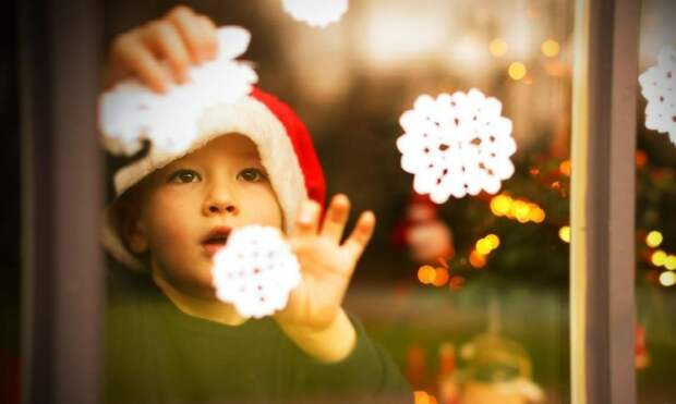 Вытынанки на Новый год 2026: 50 шаблонов для вырезания