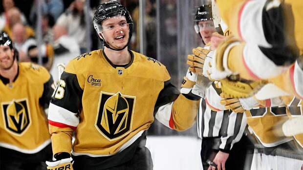 «Вегас» вырвал победу в матче с «Ютой» в плей-офф НХЛ, Дорофеев забил с передачи Барбашева, у Сергачева 3 ассиста