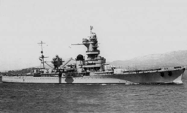 Французский флот: между молотом и наковальней