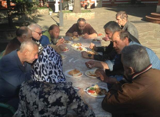 Сбор продуктов для бездомных пройдет в храме на Алтуфьевском шоссе Фото с сайта храма Сбор продуктов для бездомных пройдет в храме на Алтуфьевском шоссе Фото с сайта храма