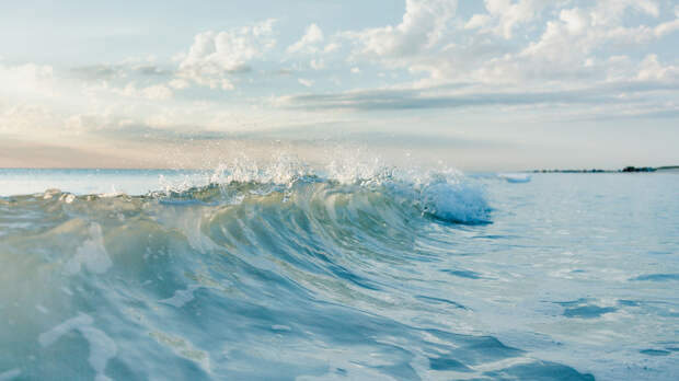 Власти Мальты отказались эвакуировать экипаж российского газовоза