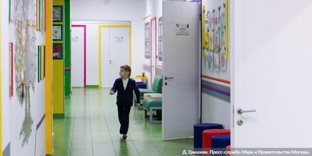 Младшие классы продолжат обучение в школе после каникул — Собянин / Фото: Д.Гришкин, mos.ru