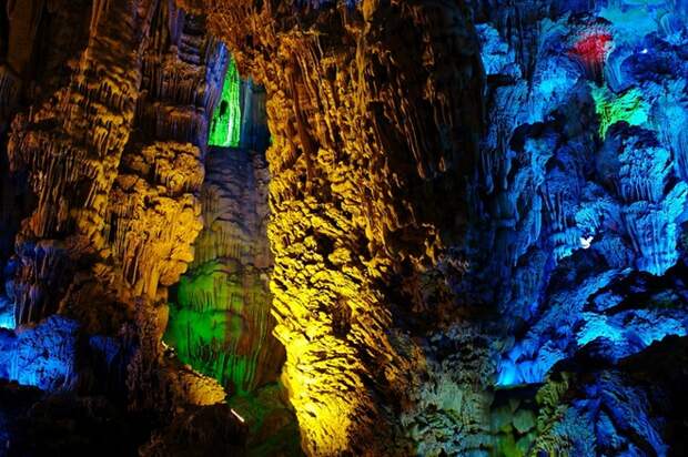 Красочные фотографии Пещеры China_016