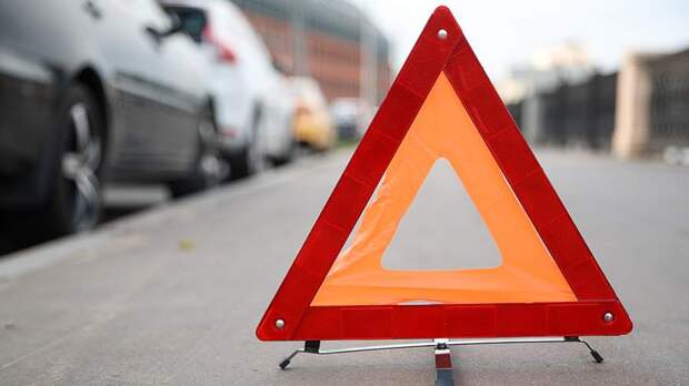 Бетономешалка перевернулась на северо-западе Москвы