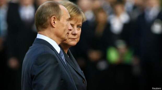 На прошлой неделе Меркель сказала Путину, что новая встреча лидеров Франции, Германии, России и Украины для обсуждения украинского кризиса состоится только после того, как будет достигнут реальный прогресс в выполнении минских соглашений