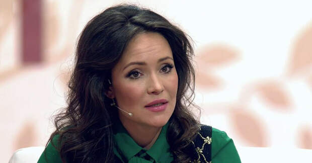 Дочь Анны Самохиной пожаловалась на сложные отношения с бывшим мужем матери