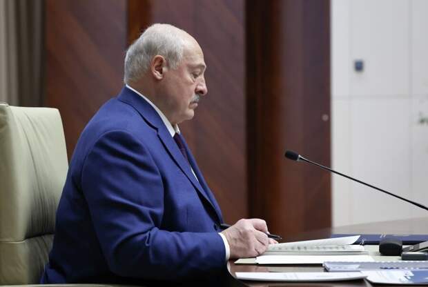 Лукашенко подписал документ о присоединении к Совету мира Трампа по Газе