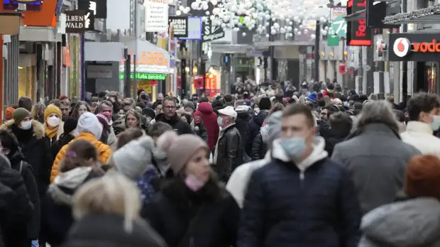 В Германии зафиксировали суточный рекорд по приросту случаев COVID-19