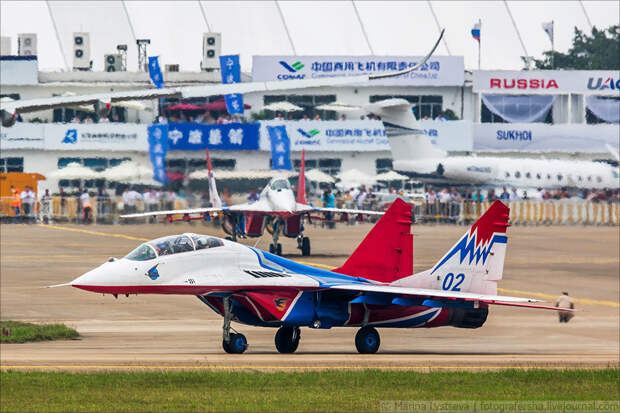 Русские витязи и Стрижи на China Airshow 2016 Русские витязи и Стрижи на China Airshow 2016