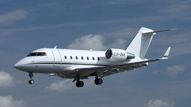 Американский самолет-разведчик заметили у границ России