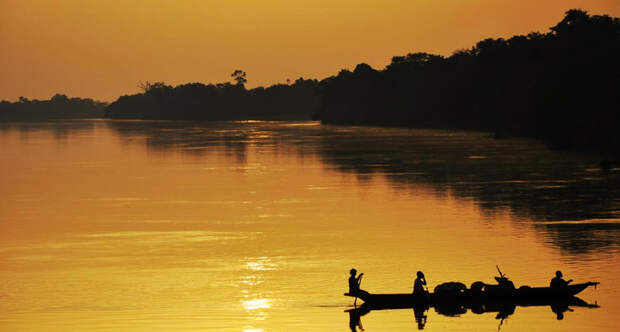 Sunset on congo river2