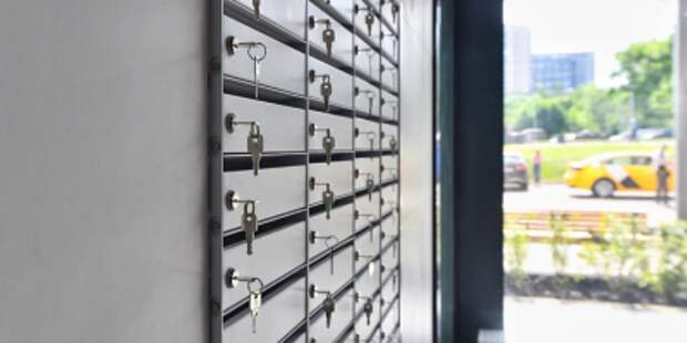 В доме в Керамическом проезде починили почтовые ящики