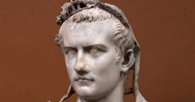 Император Калигула.