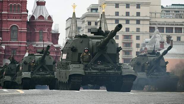 Самоходная артиллерийская установка (САУ) Мста-С на военном параде на Красной площади, посвященном 72-й годовщине Победы в Великой Отечественной войне 1941-1945 годов Самоходная артиллерийская установка (САУ) Мста-С на военном параде на Красной площади, посвященном 72-й годовщине Победы в Великой Отечественной войне 1941-1945 годов