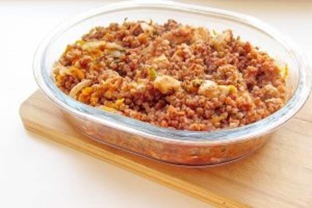 Сочная и душистая гречка по-купечески готова.