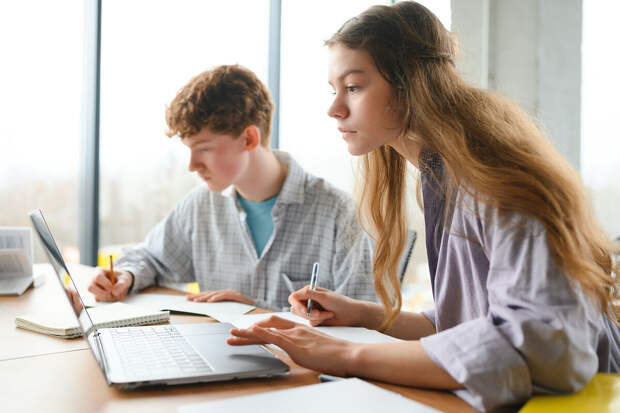 Учитель Ямбург: запрет старых заданий ОГЭ и ЕГЭ ухудшит подготовку детей