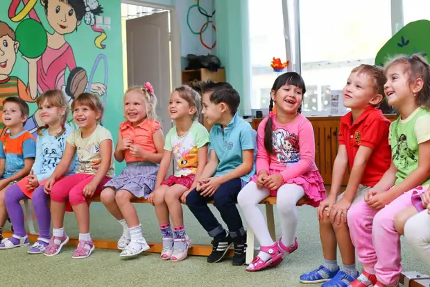 Не отдавайте детей в сад слишком рано!