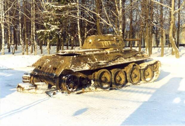 Подъём танка Т-34-76 из озера Жарки в 1998 году Великая Отечественная Война, танк Т-34-76