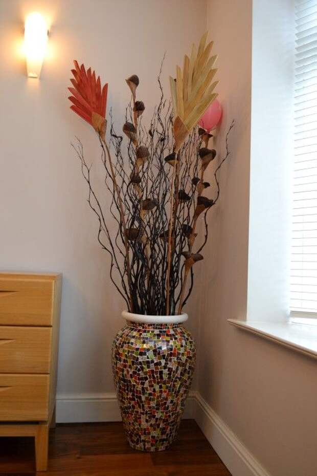 Что кроме цветов можно поставить в вазу