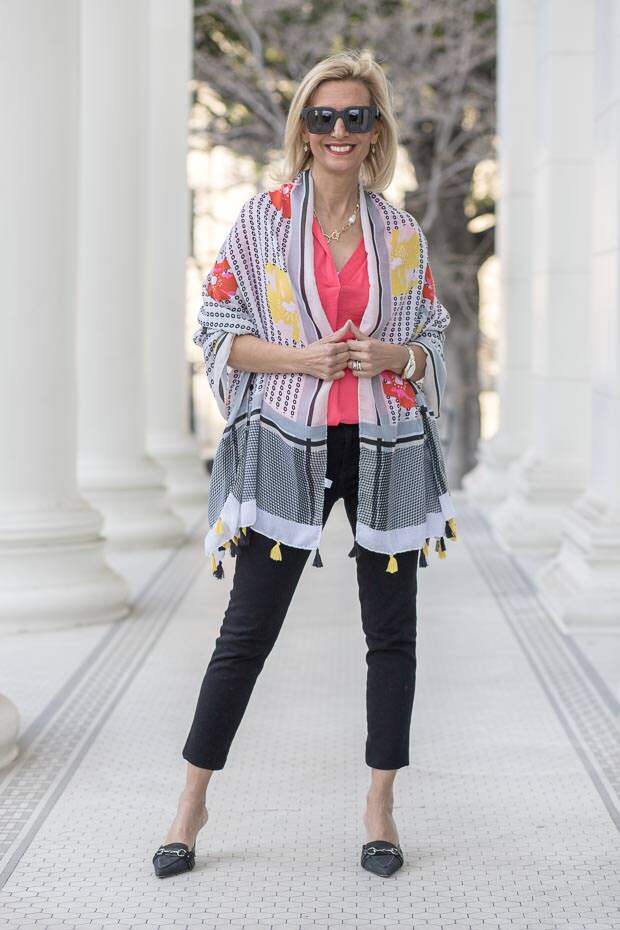 Womens Fashion All Black Outfit With A Pope Of Color 