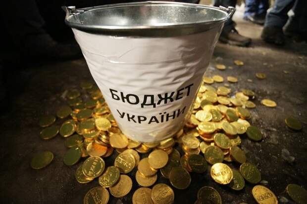 Ещё не прошло и полугода, но дефицит украинского бюджета уже доходит до 500 миллиардов...