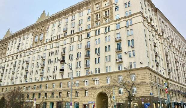 Более 20 московских домов с кессонами привели в порядок