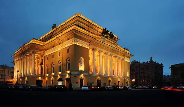 13 мест, которые обязательно нужно посетить в Санкт-Петербурге