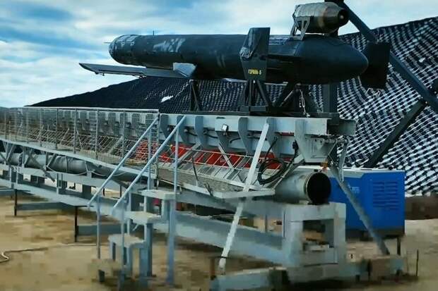 Минобороны показало запуск реактивной "Герани-5" на параде в День Победы