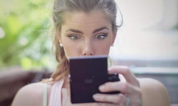 Конец эры «успешного успеха»: почему в соцсетях теперь модно делиться личными трагедиями