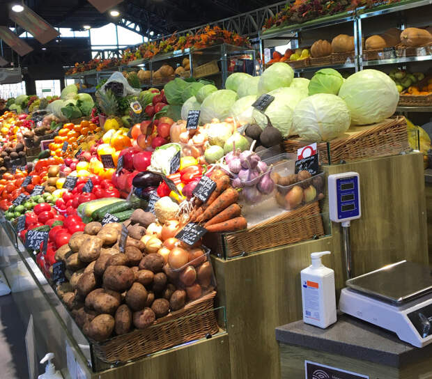 Какие продукты помогают в профилактике рака: эксперт указала на важный аспект