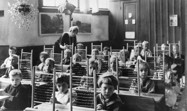 Счёты в классе, Нидерланды, 1930 год