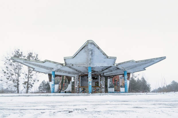 Советские автобусные остановки в фотографиях Кристофера Хервига 4