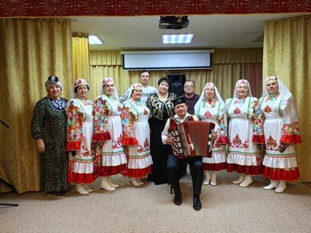 Сарманның «Дуслык» фольклор ансамбле быел 10 еллык иҗат эшчәнлеген билгеләп үтәчәк