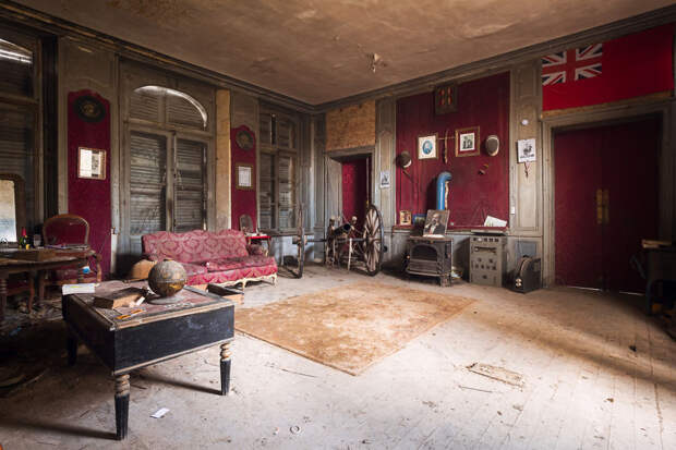 Фотография: Осколки старой Франции: заброшенные здания невероятной красоты №7 - BigPicture.ru