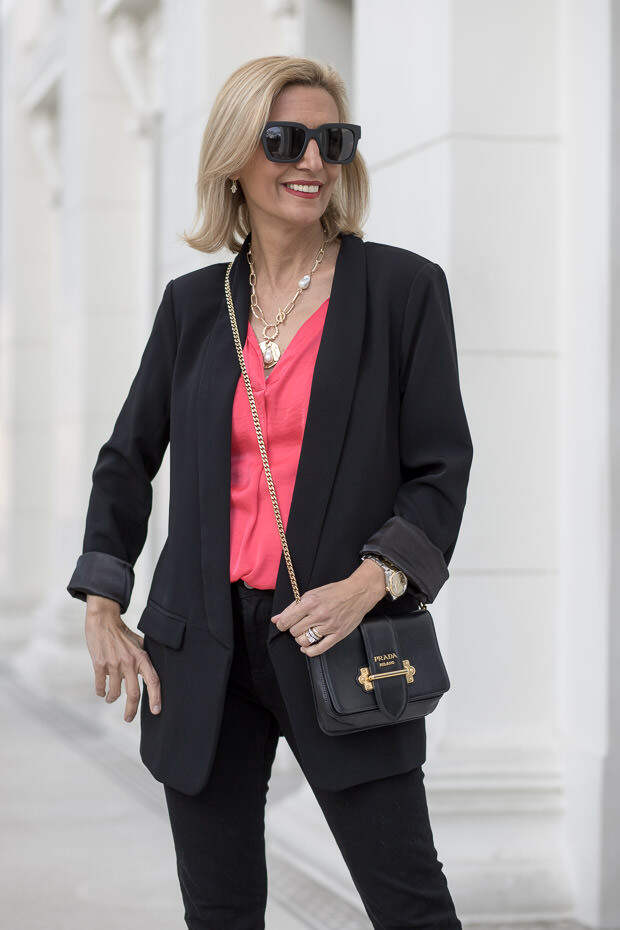 Womens Fashion All Black Outfit With A Pope Of Color 