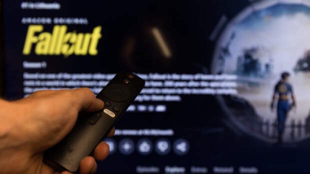 Сериал "Фоллаут": актер Аарон Мотен рассказал о продолжительности проекта