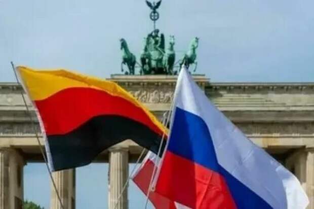Берлин ведет тайные переговоры с Москвой по Украине?